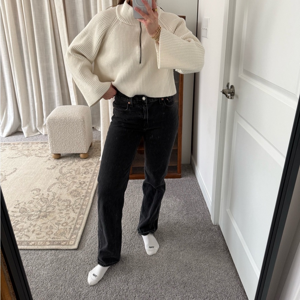 Levi Low Pro Straight Black Jeans